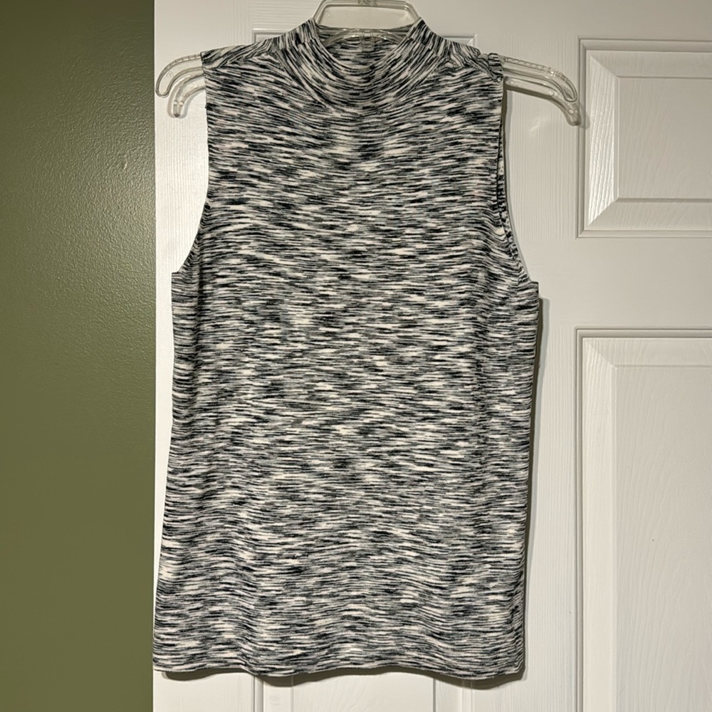 Nine West sleeveless top.